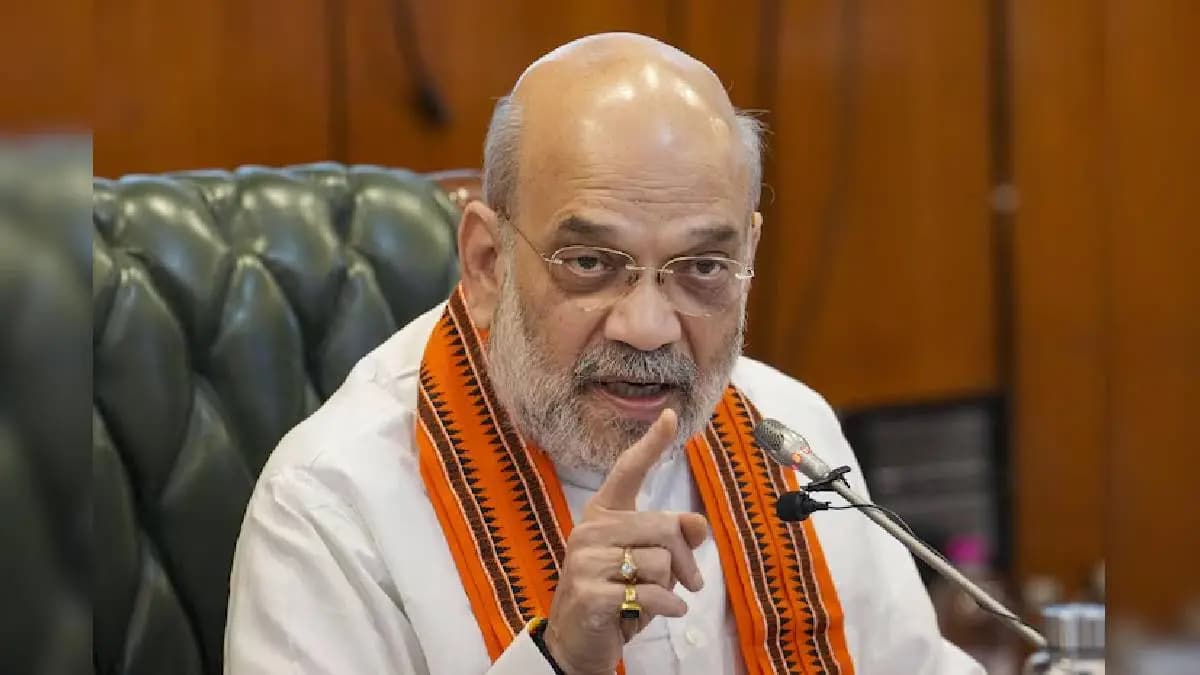 Amid unrest situation in angladesh central home minister amit shah is going siliguri gnr
