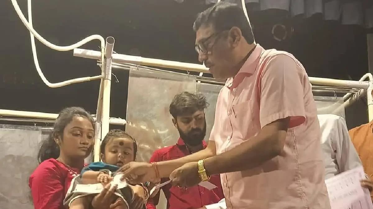 MP Parth Bhowmick and Natya Group  Naihati Bratyajon Support Sick Children