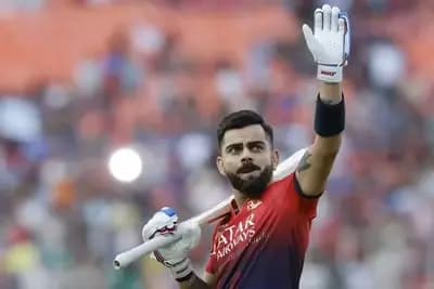 Ahmedabad crowd cannot keep calm with Virat Kohli grand entry 