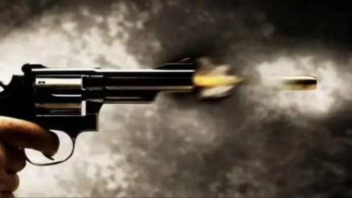 teen hires hitmen to kill father