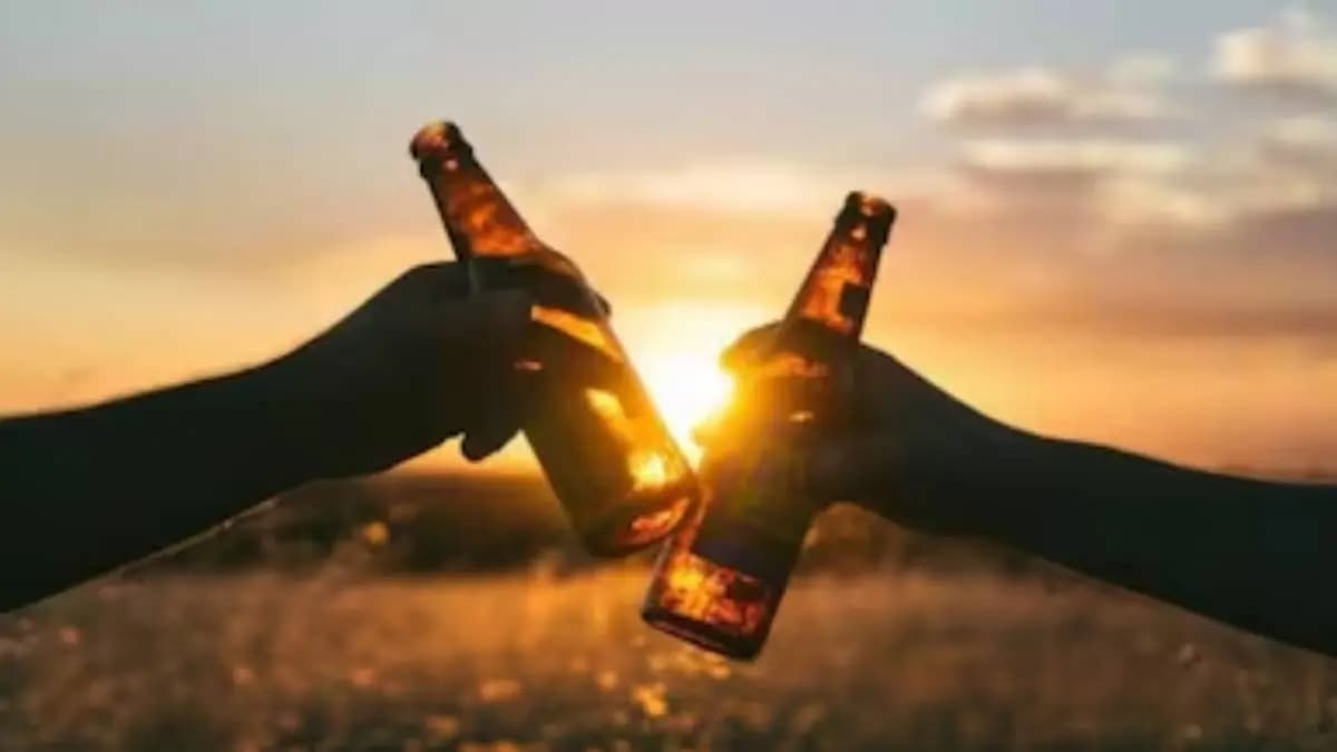 Why People Crave More Food After Drinking Alcohol