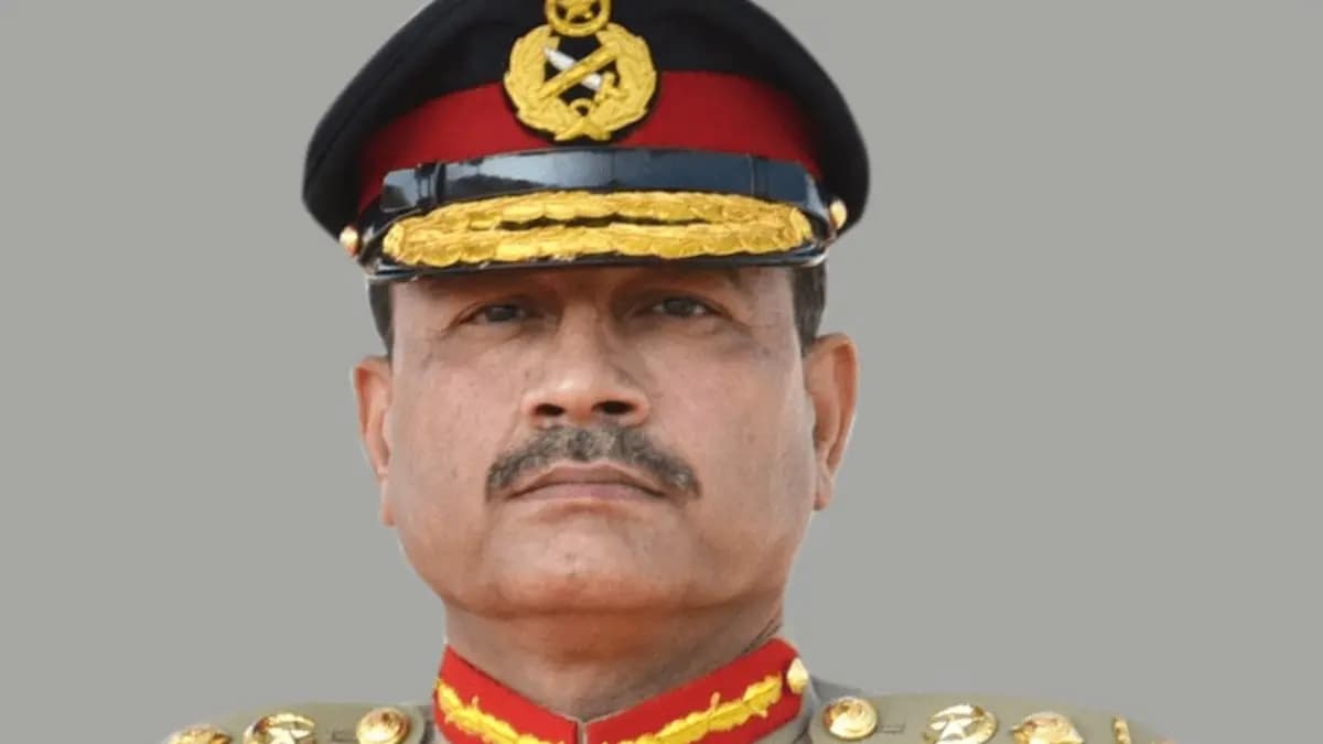 How much Pakistan pays to it s army chief general Asim Munir