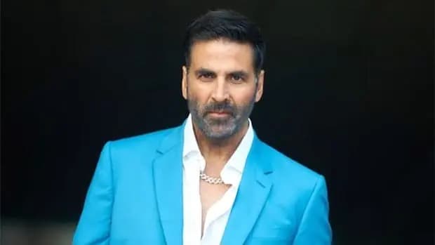 Akshay Kumar s comically warns newcomers and give references of Aryan Khan s series 