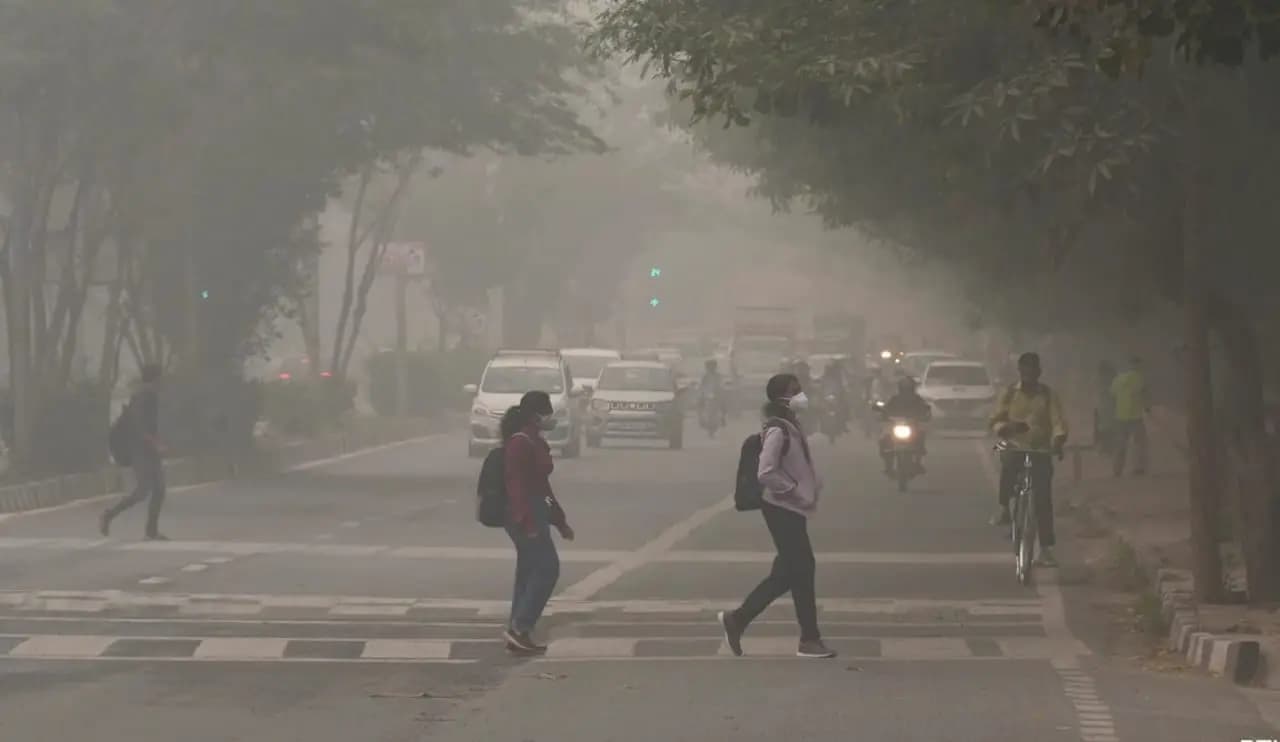 Toxic Haze Chokes Delhi