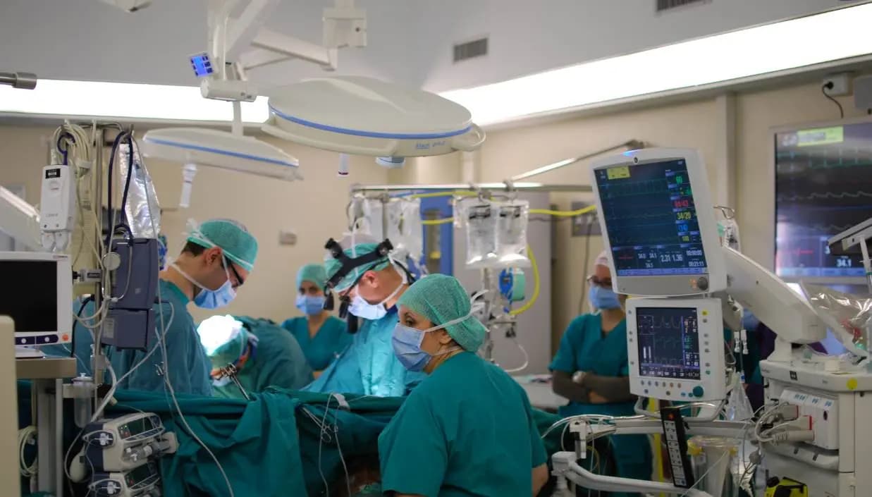 a man dies after YouTube doctor conducts surgery