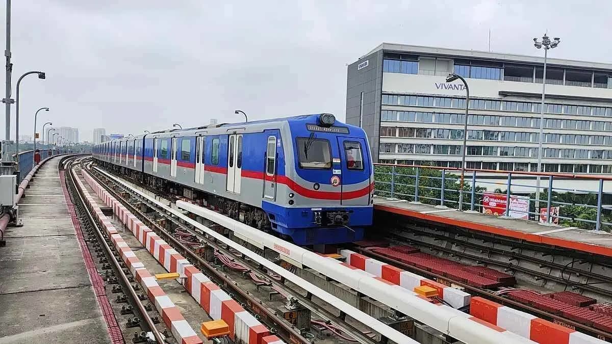Kolkata metro to run special services on bhatri dwitiya