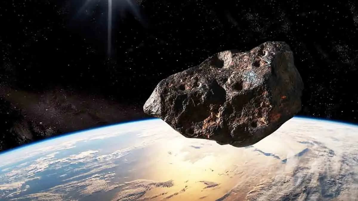 Asteroid warning issued by Nasa as meteor travelling at 19,000 miles an hour