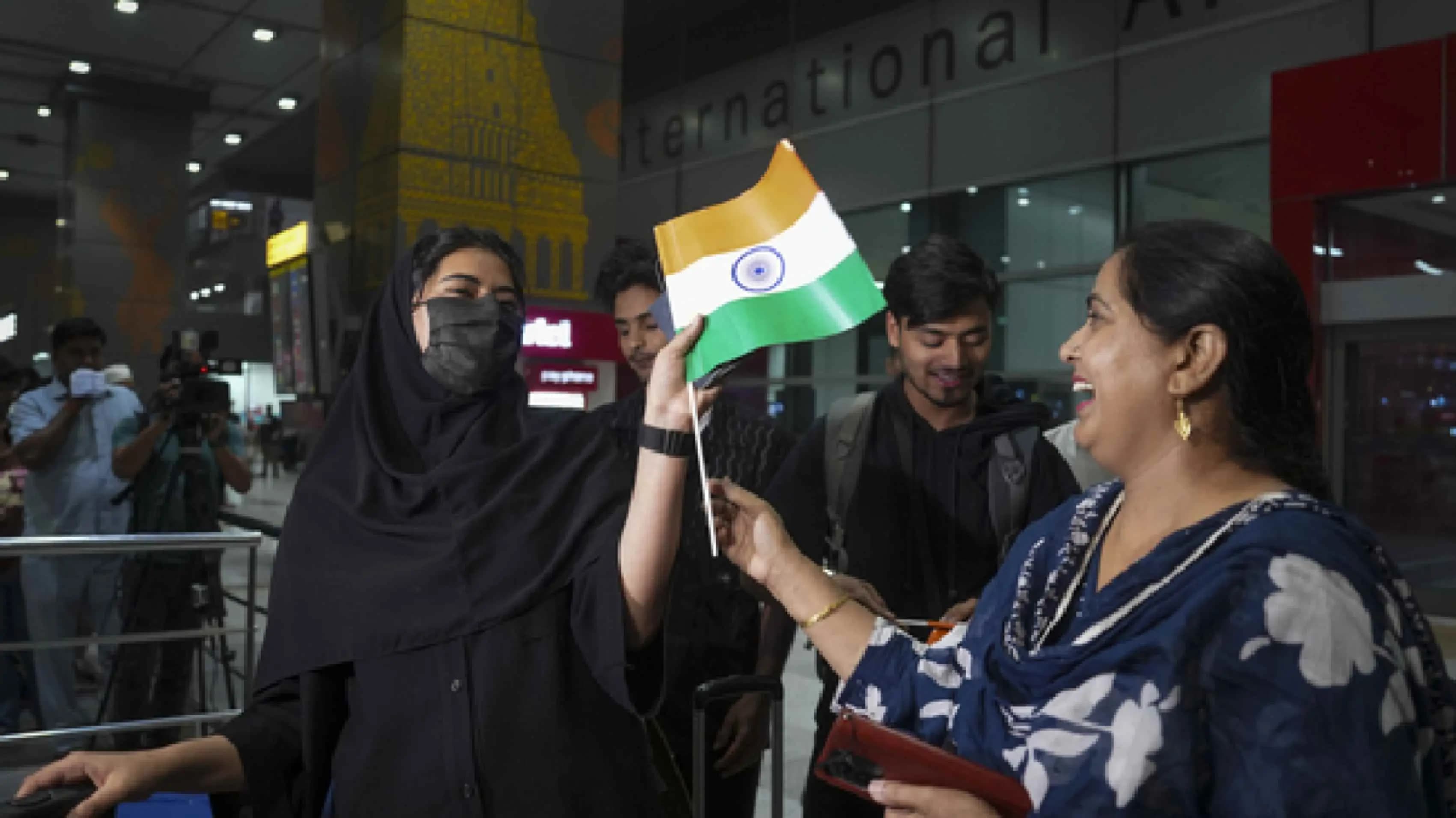 Operation Sindhu India Evacuated 3426 Indian From Iran and 818 From Israel