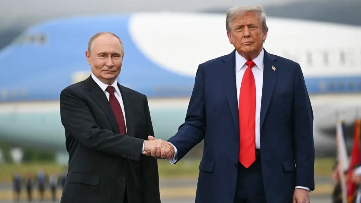 Vladimir Putin  Donald Trump meet sources says Trump Conveys Putins Donetsk Demand To Zelenskyy