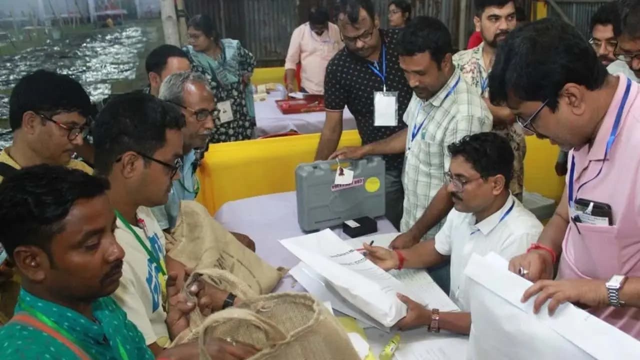 West bengal Election 2026: CCTV Cameras Mysteriously Malfunction in Multiple Strongrooms TMC Writes to Election Commission