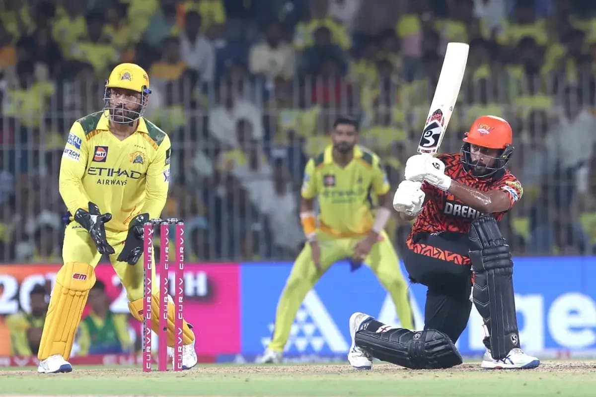 Chennai Super Kings on the verge of being knocked out after loss against Sunrisers Hyderabad 