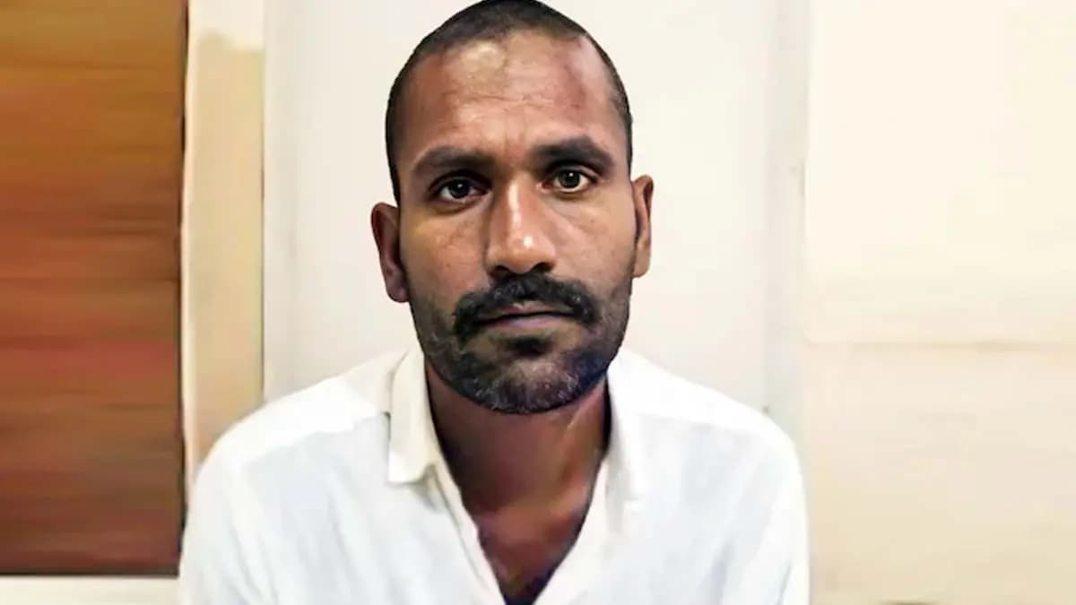Forty-one-year-old life convict Govindachami escapes from Kannur Central Jail in Kerala
