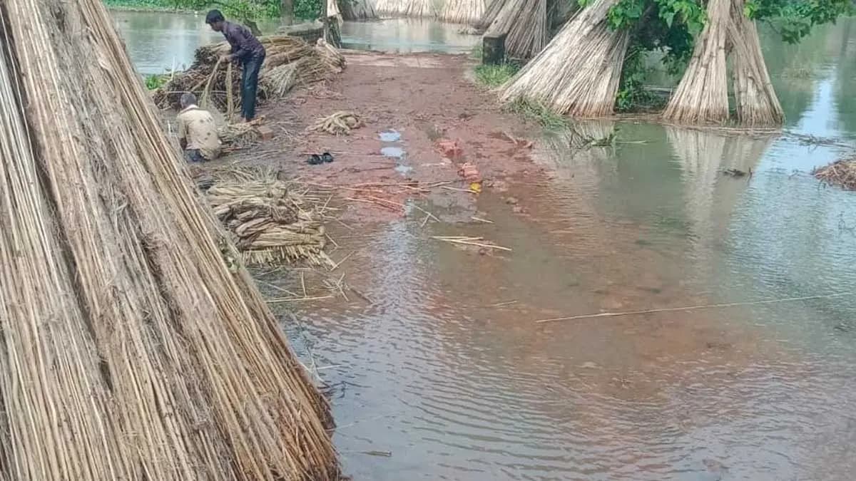 flood situation in various places of hooghly gnr