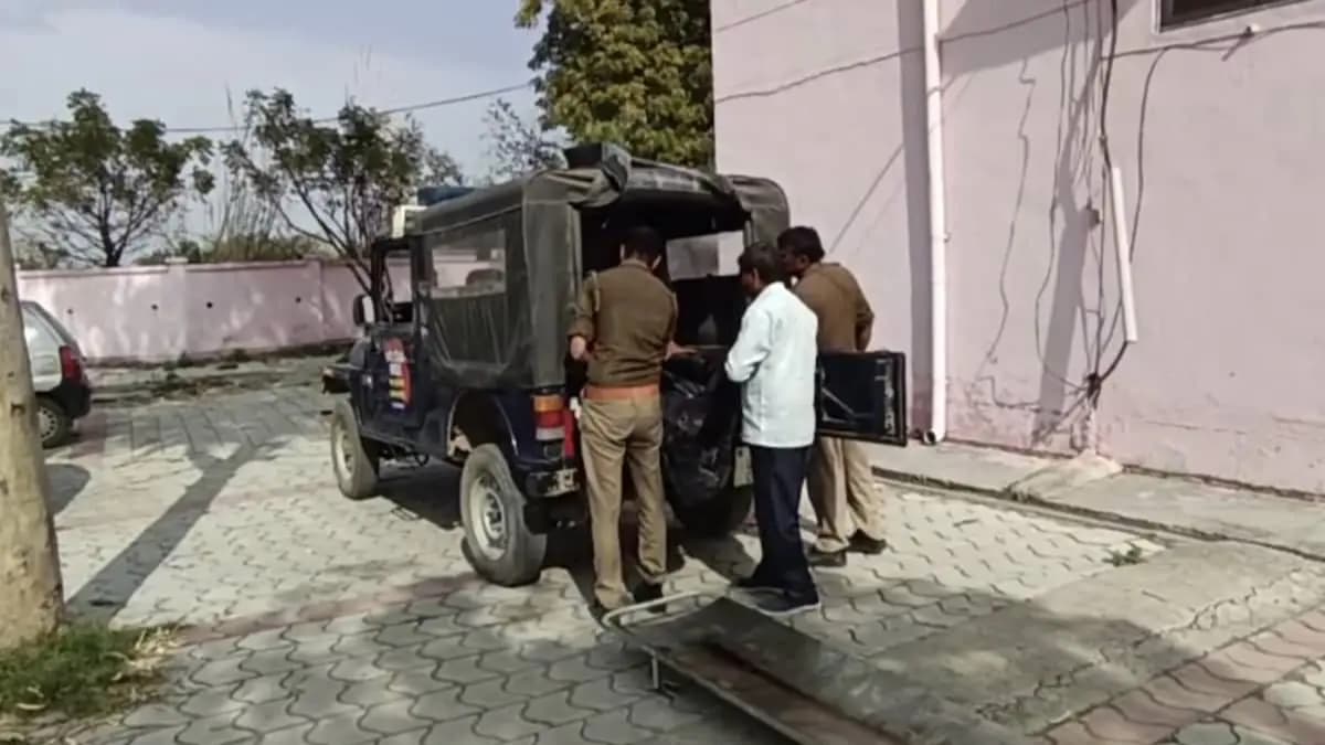 UP Teen Sets Herself On Fire, Dies