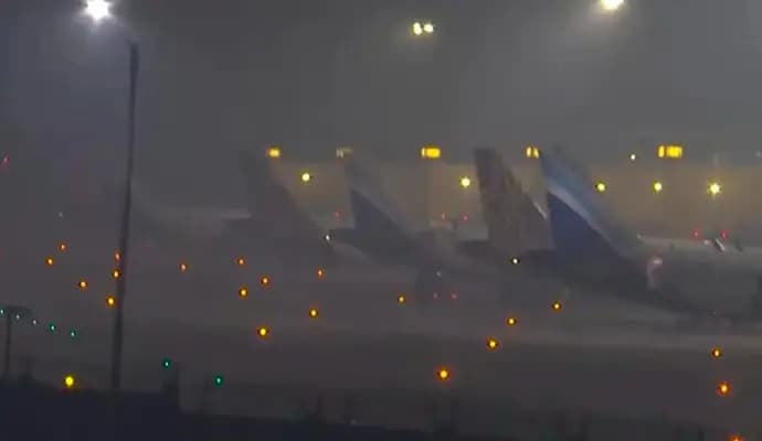 Delhi Wakes Up To Thick Fog Again, Over 100 Flights Affected