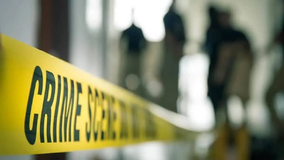 Utter Pradesh man kills his four children by slitting their throat then hangs self 