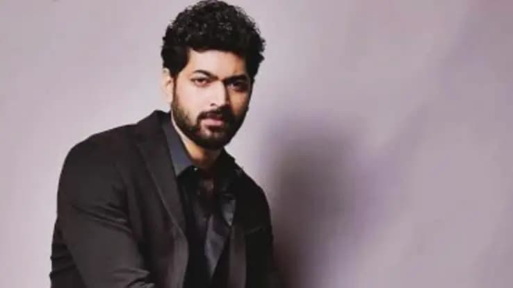    actor om sahani post a funny post on social media which is now viral ent