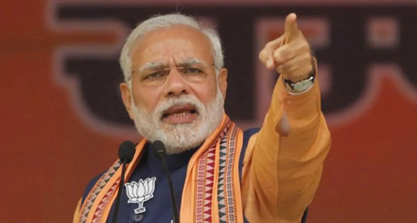 Prime Minister Narendra Modi in kolkata on Saturday night