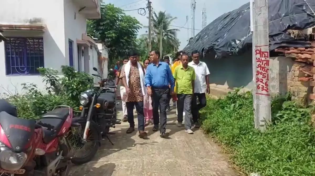 Adivasi Protest After five days police could not arrest anyone in connection with Adivasi young woman murder gnr