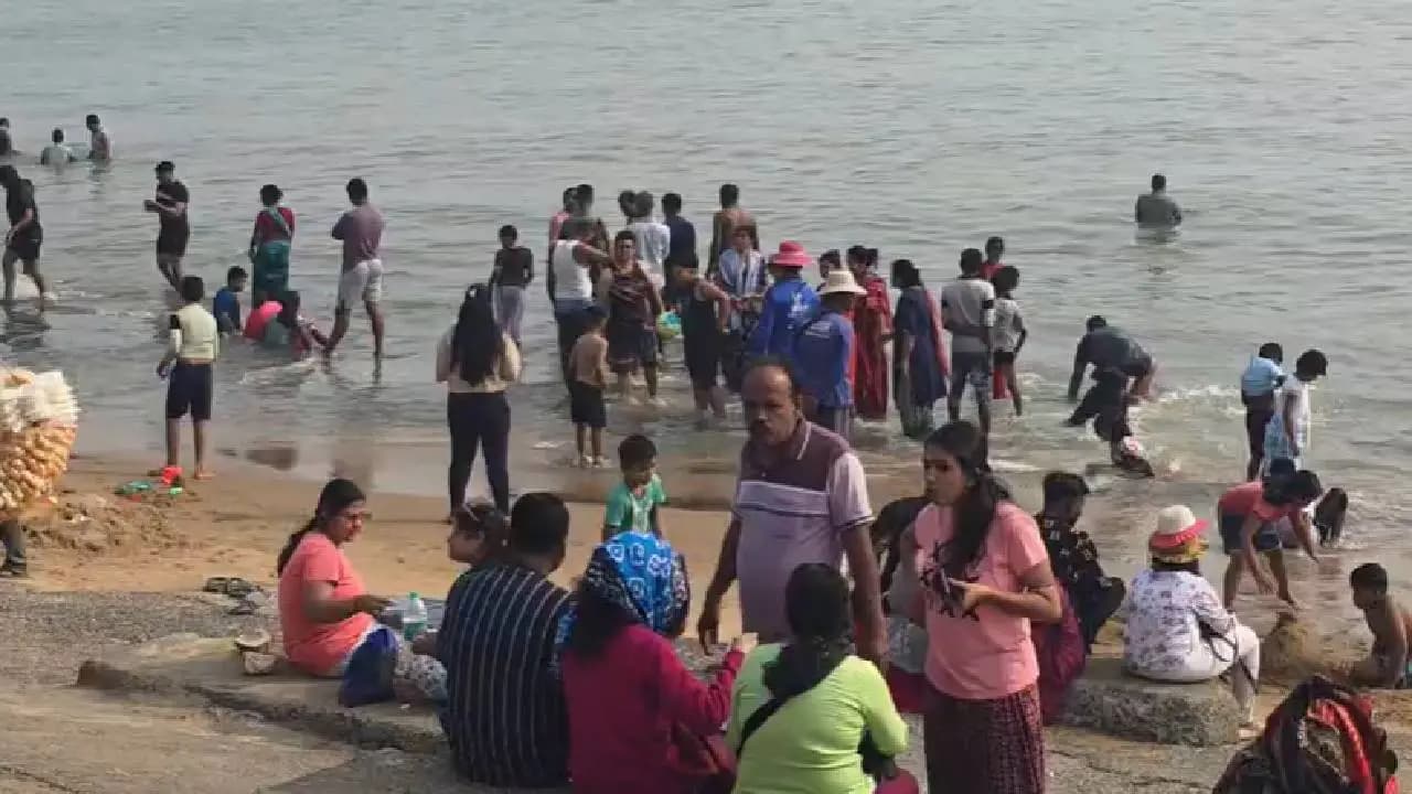 Digha Hotels Booked for Weekend by Nearly 50,000 Tourists