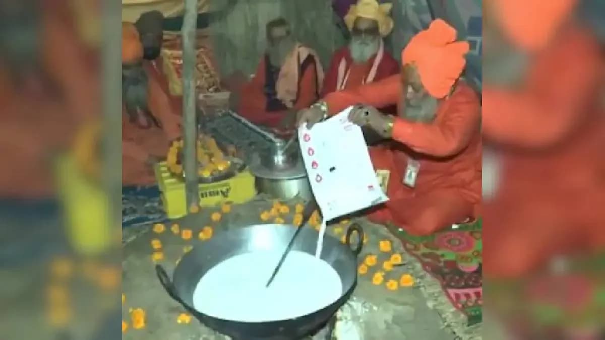 Rabri Baba Who Serves Sweet Blessings To Devotees At Maha Kumbh 2025 