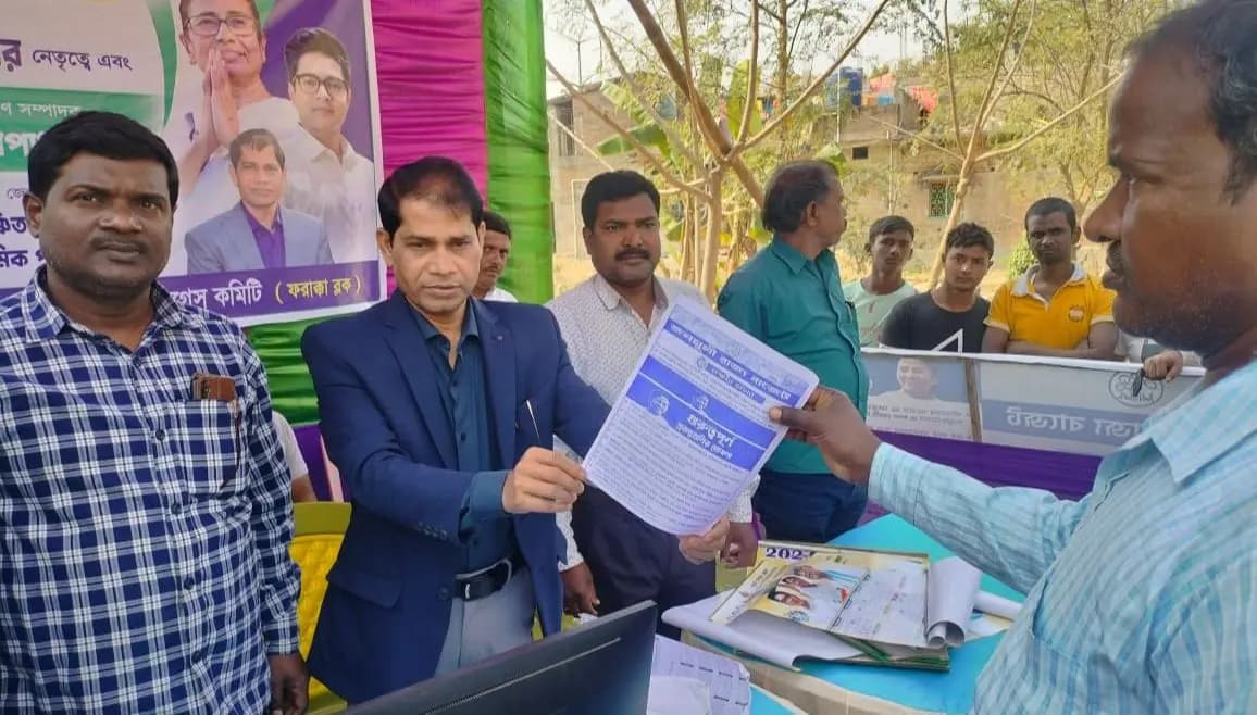 Trinamool started special camp to pay labours