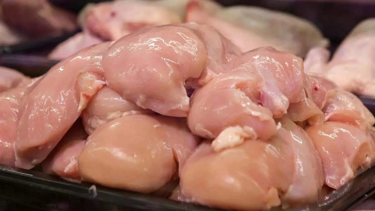 Florida man urinated on raw meat