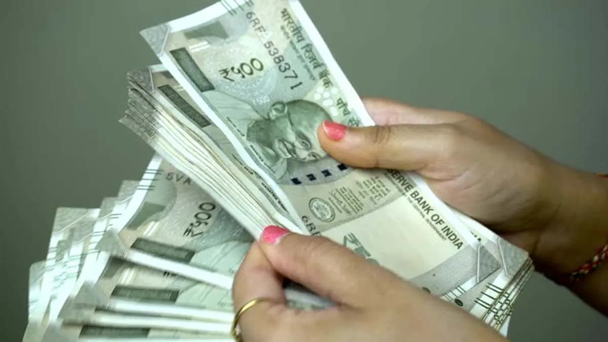 Through Atal Pension Yojana husband and wife can get pension of Rs 10000 per month  