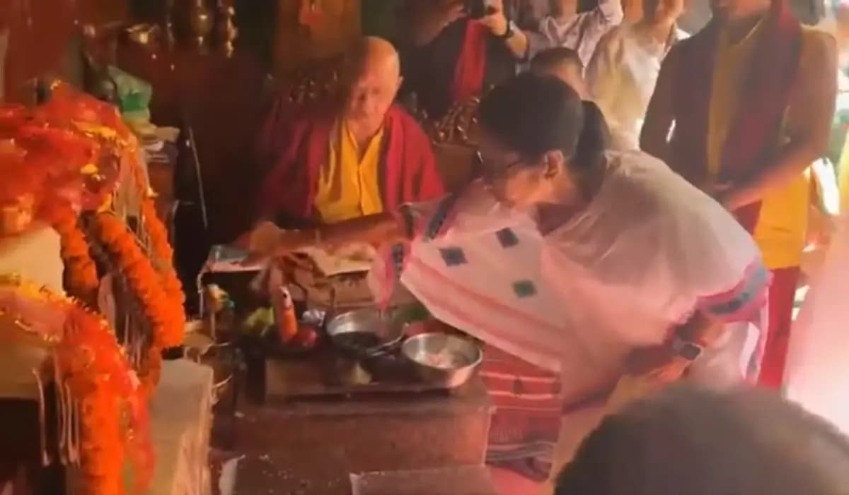 Mamata Banerjee announced to build a Darjeeling like Mahakal temple in Siliguri