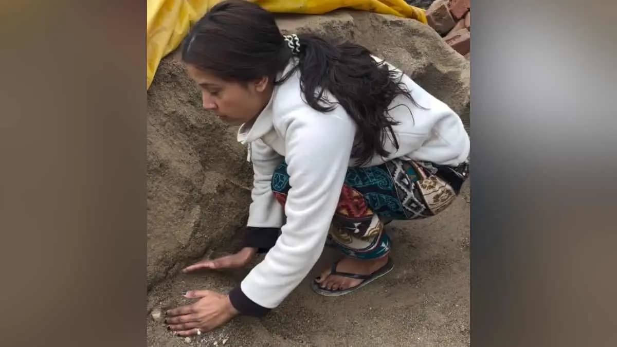 Girl Steals Cement And Bricks From Houses And Roadsides and This Is What She Built