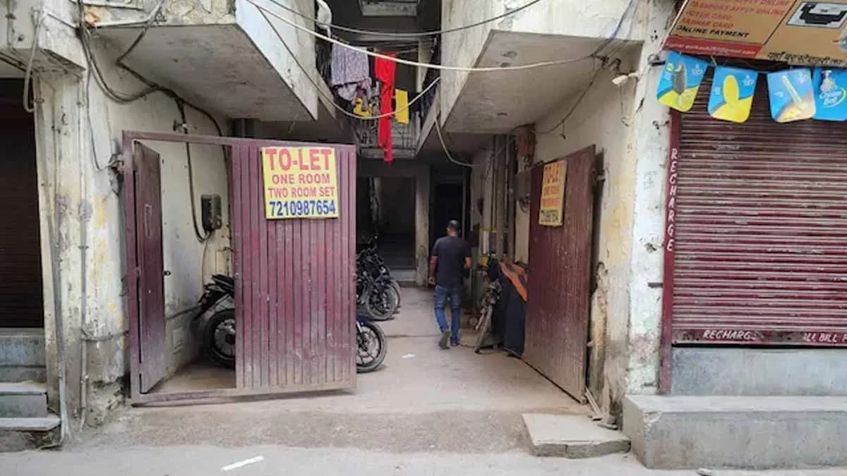 Man, 4 Daughters Found Dead At Delhi Home, Cops Suspect Murder Suicide gnr