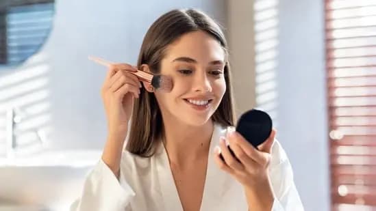 How to do makeup in 10 minutes to reduce age 10 years lif