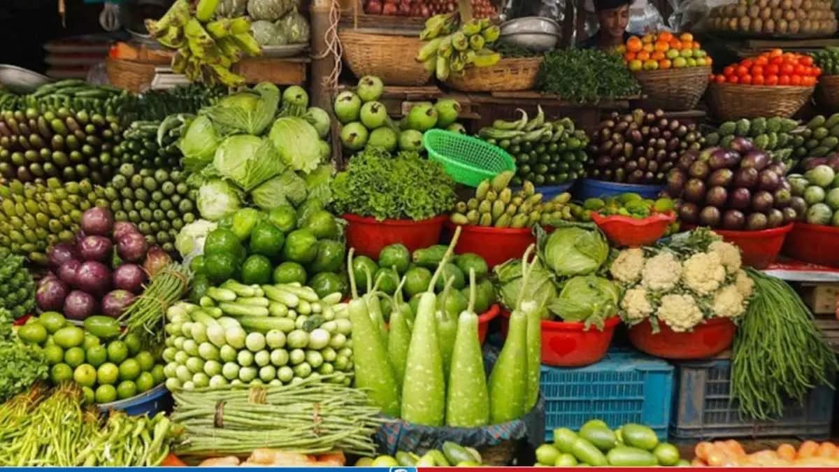 Chikoo fruit prevents cancer cells also maintains eye problems lif 