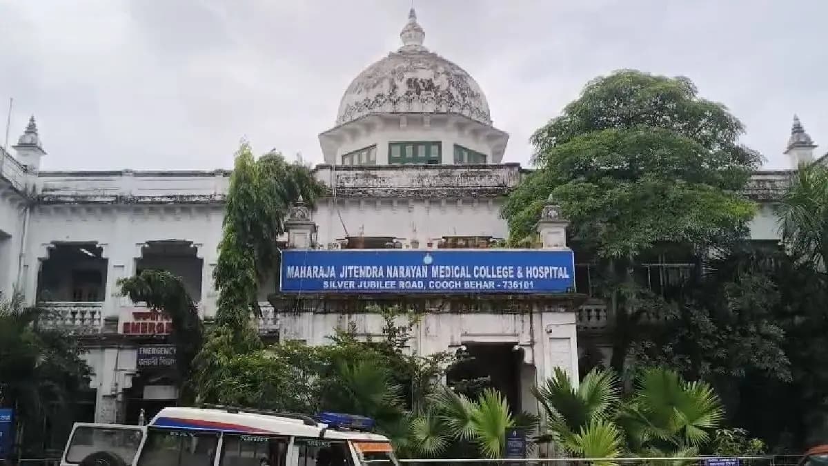 Student of a government run engineering college found dead in her room