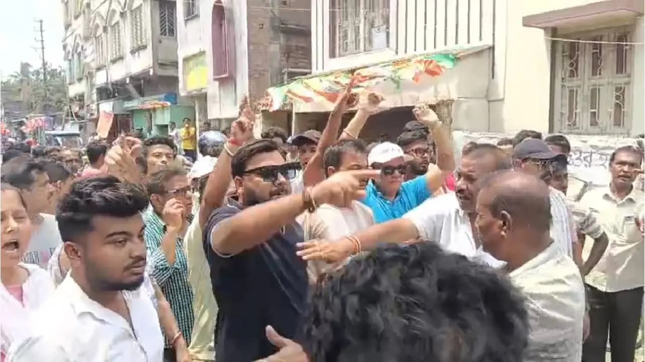 বিজেপির প্রচার ঘিরে উত্তপ্ত বামুনগাছি