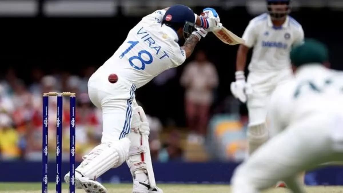 Netizens slam Virat Kohli as he fails to score runs again spt