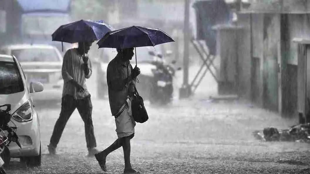 IMD Weather Forecast Extremely Heavy Rainfall Thunderstorm Red Alert in North Bengal