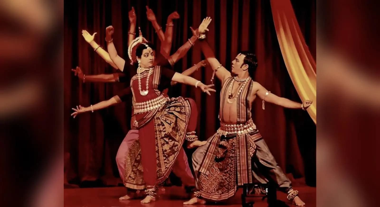 dona ganguly dance at london puja