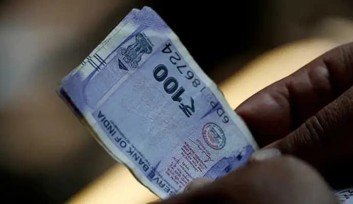 RBI Keeps Repo Rate Unchanged, What It Means For Your Loan emi gnr
