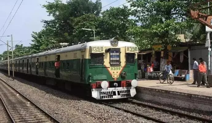 youth dies falling from train