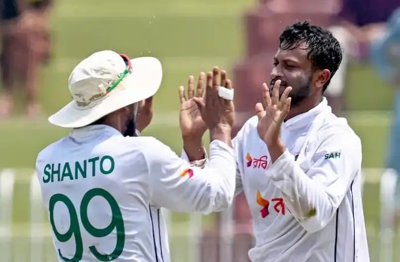 Imran Khan slams Pakistan Cricket Board chief after defeat against bangladesh