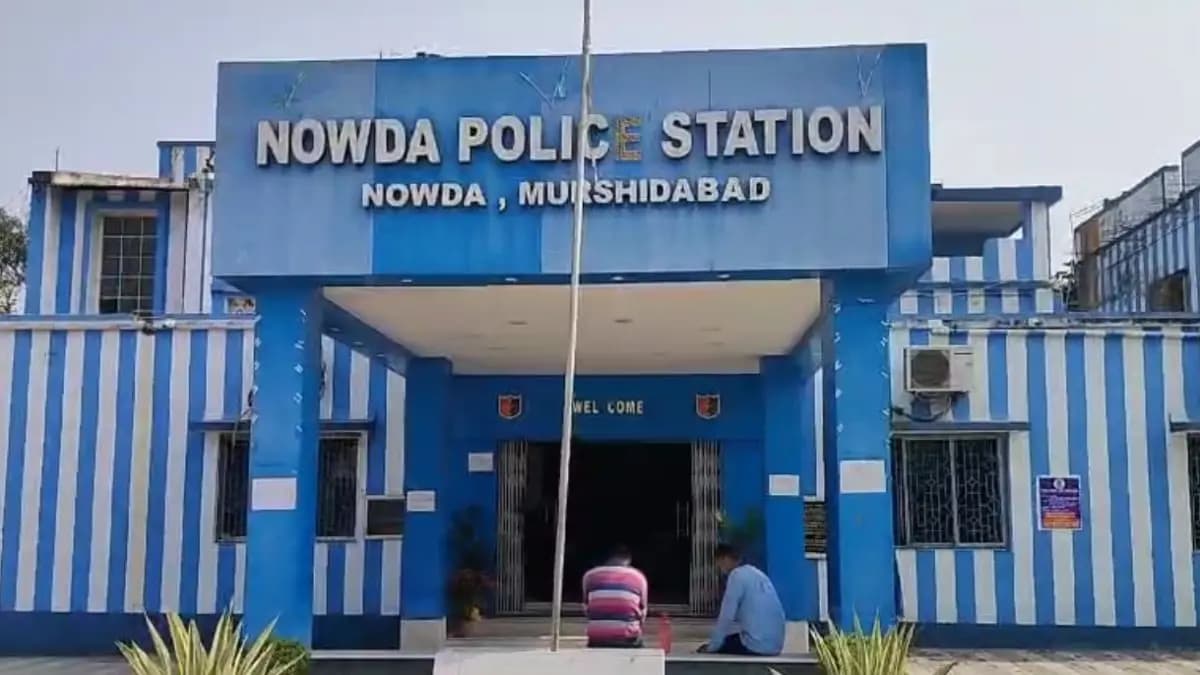 Panchayat samiti karmadhyaksha arrested for opening fire and beat up a government official gnr