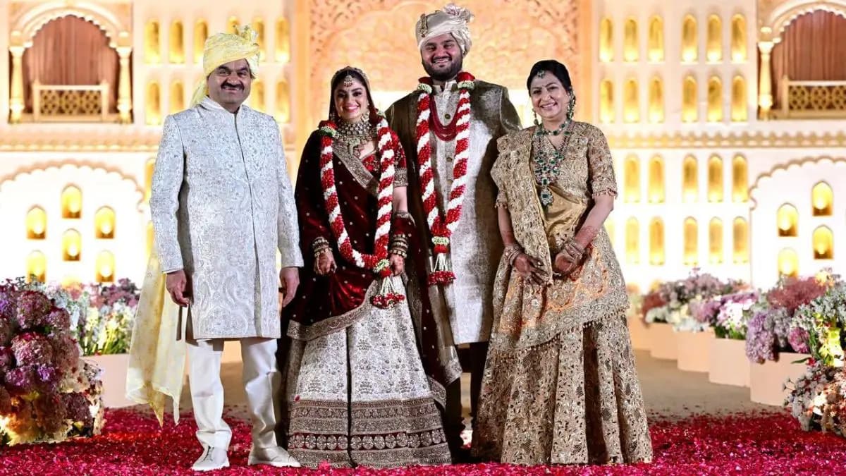 Gautam Adani sets a unique example at his son's wedding, donates  10,000 crore for social work