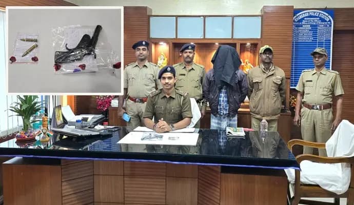 Again a criminal arrested with firearms and bullets from Murshidabad
