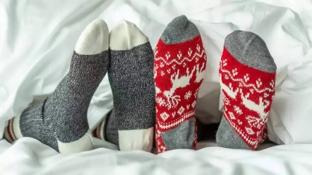 is it unhealthy to wear socks to bed at night here is actual truth lif