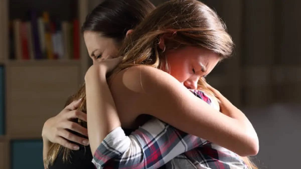 Woman finds her long lost sister after appearing on a dating reality show lif