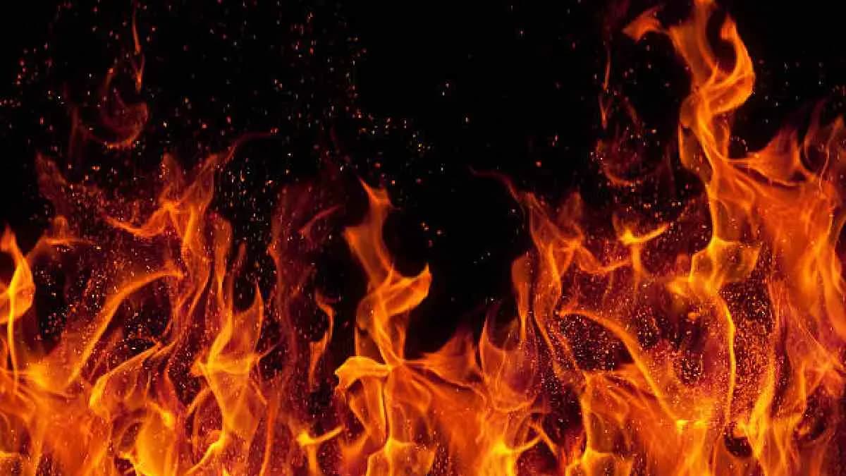 Massive Fire at Park Street area