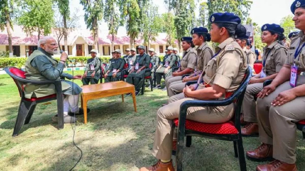 All women security cover for Prime minister Modi at Gujarat Event on Womens Day