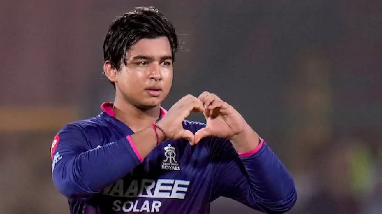 Vaibhav Sooryavanshis Cheeky Rs 100 Demand For Each Selfie With Fans