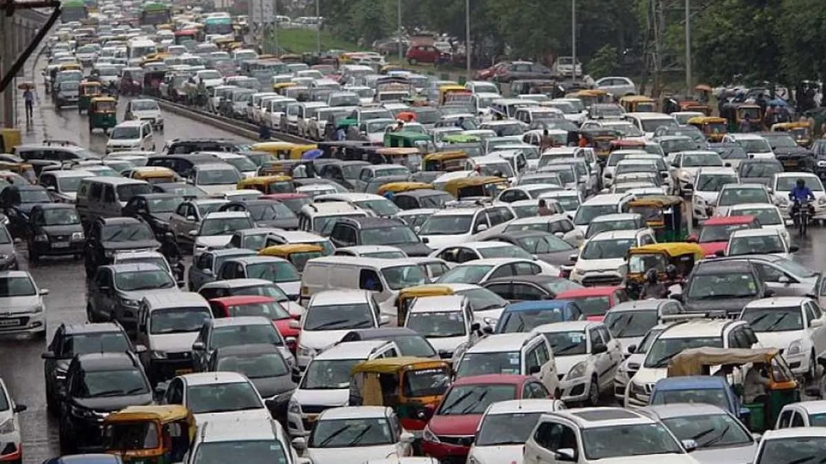 Thise is the only indian city without traffic jams and honking is considered rude